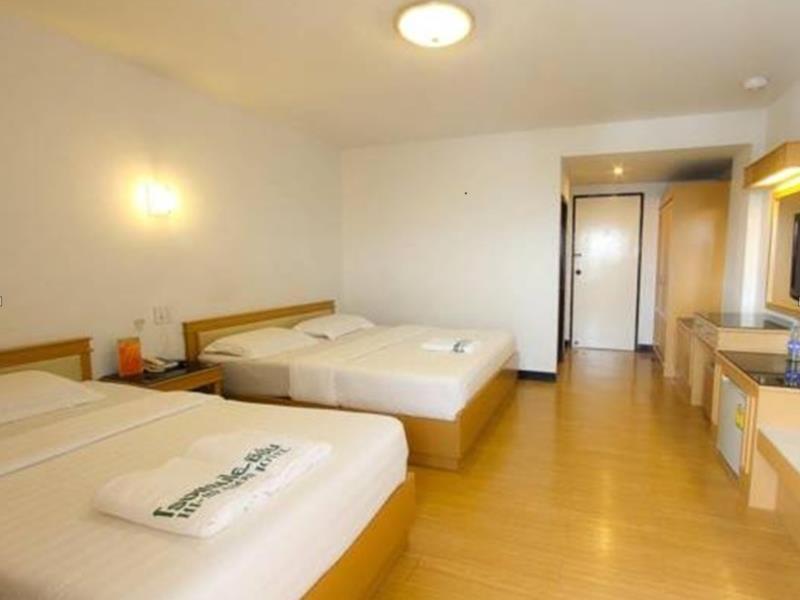 Hi Season Hotel Хат Яй Екстериор снимка